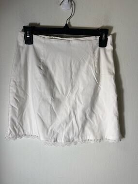 Fenity White Knee Length Skirt Size Small